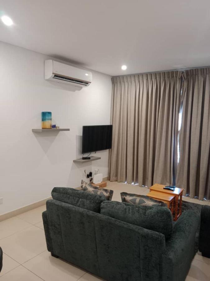 Riviera Residence By Cozy Accra Luaran gambar
